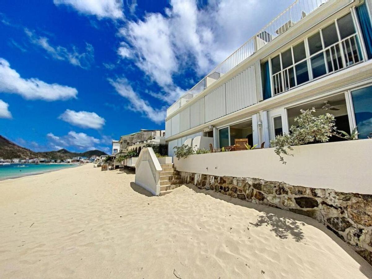 Holiday home Paradis Caraibes 1, Feet In The Water In