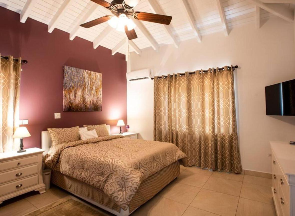 Airport View 3-bed Pousada Cupecoy (Sint Maarten)