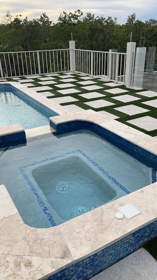 Holiday home Luxury Rooftop Pool N View Unit #4