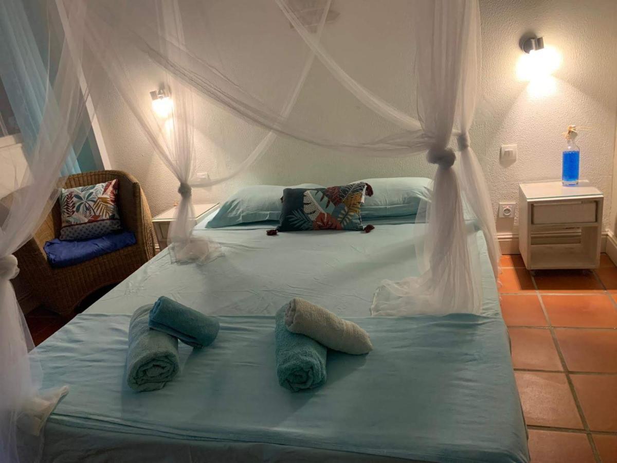 Lelagon Vue Mer, Pieds Dans L'eau Apartment