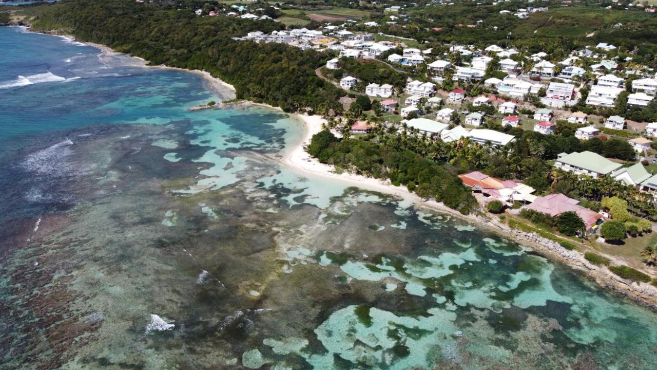 Lelagon Vue Mer, Pieds Dans L'eau Apartment
