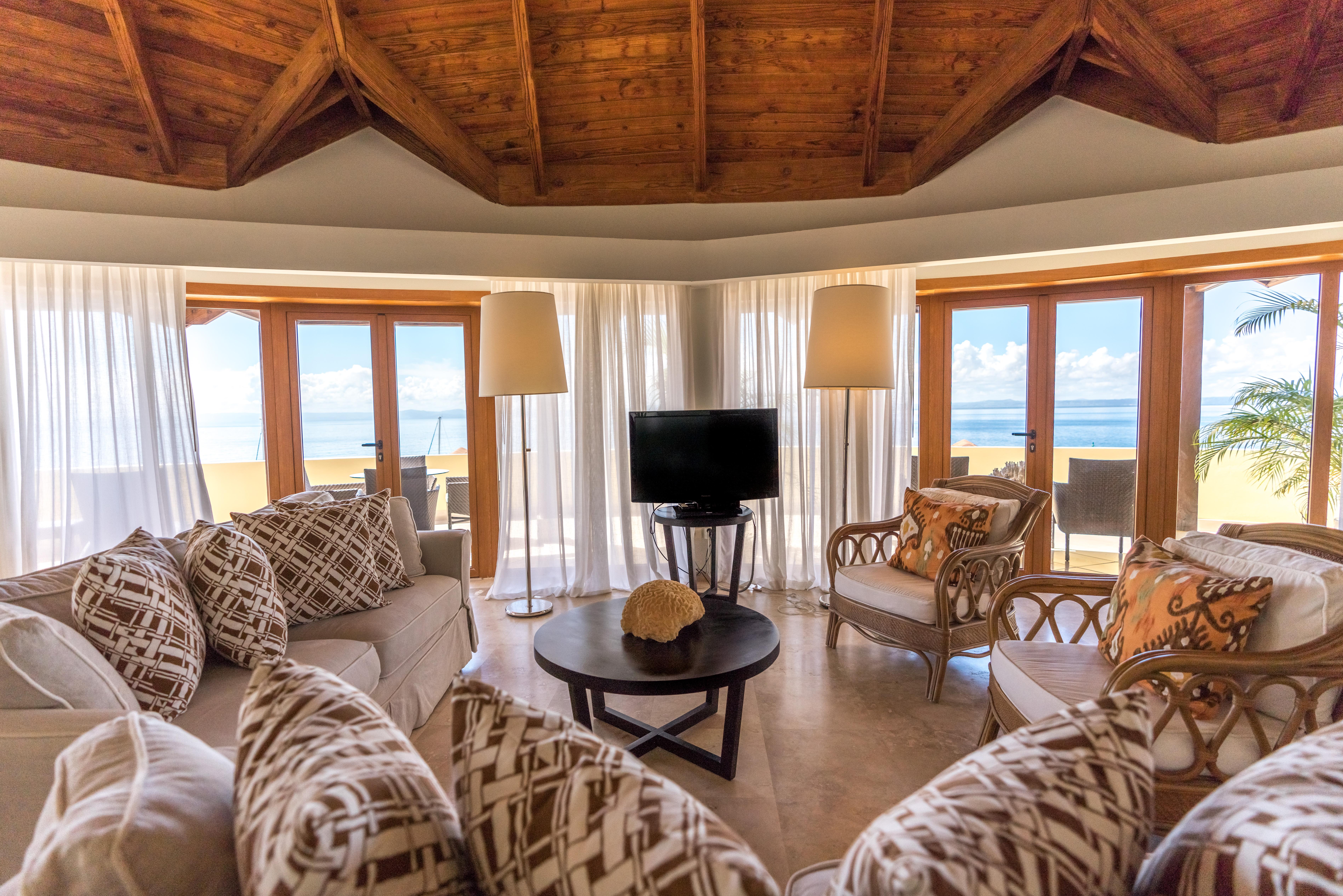 The Bannister & Yacht Club By Mint Hotel Samana