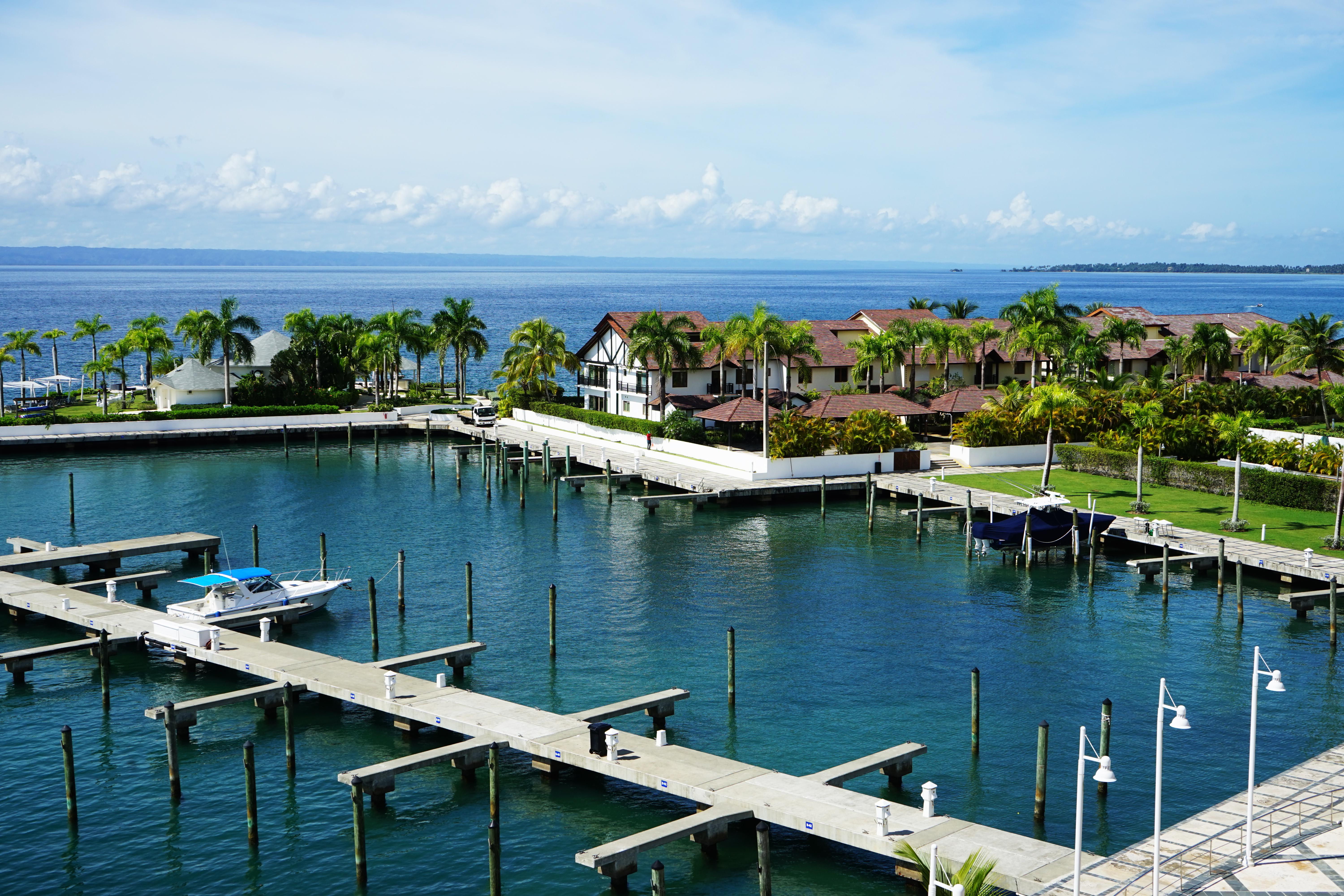 The Bannister & Yacht Club By Mint Hotel