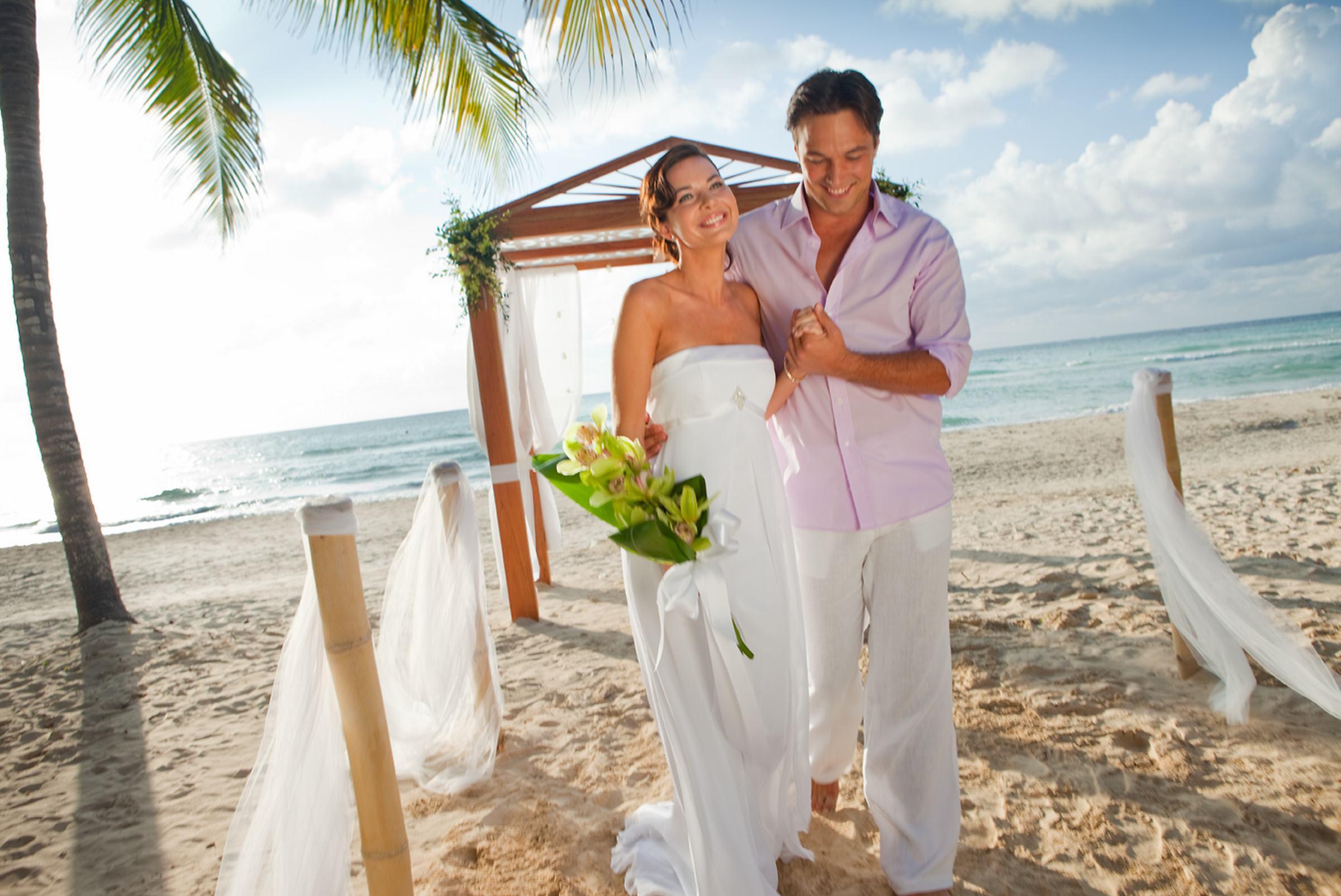 Resort Couples Swept Away (adults Only)