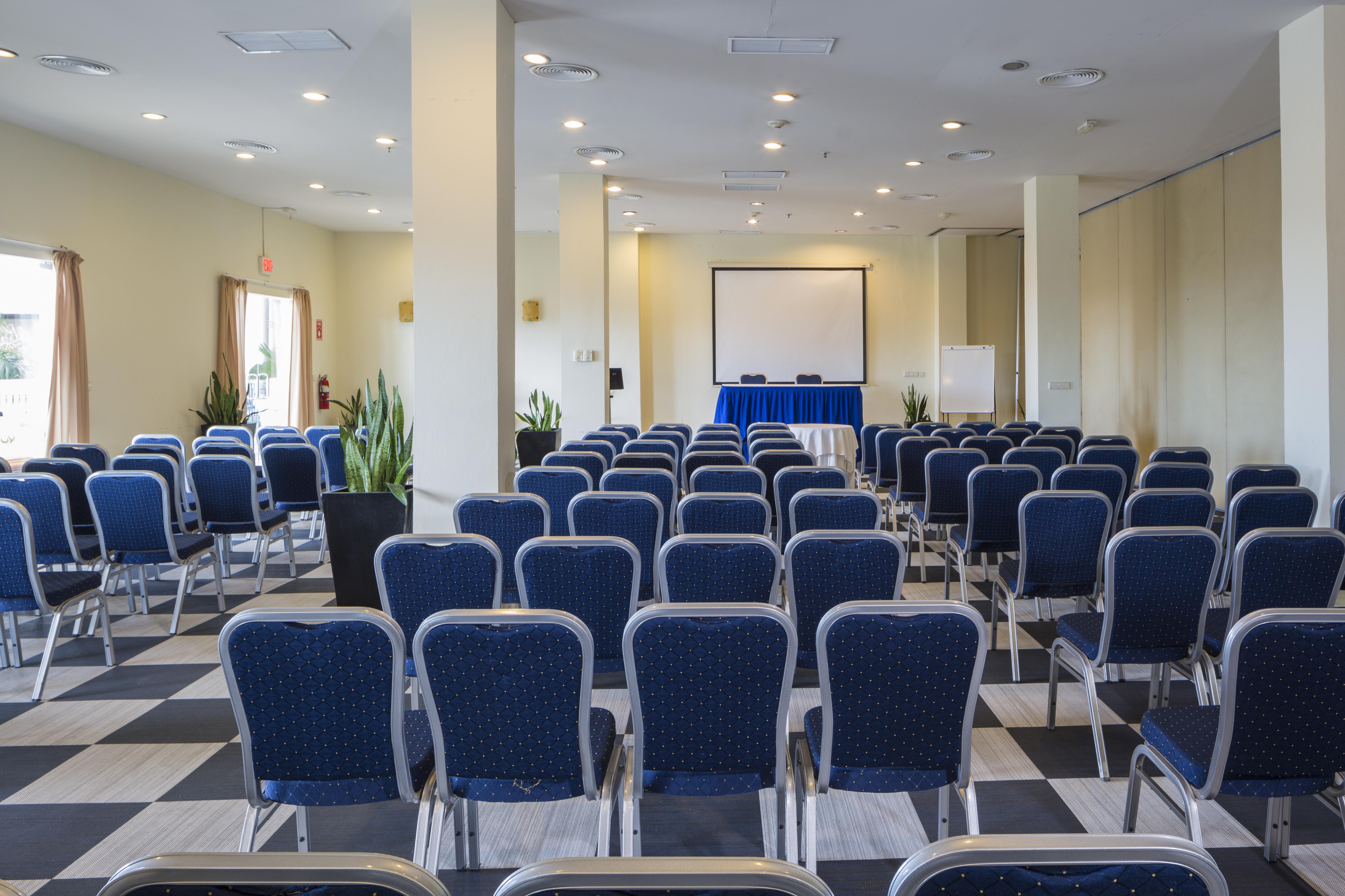 Grand Palladium Lady Hamilton & Spa Resort