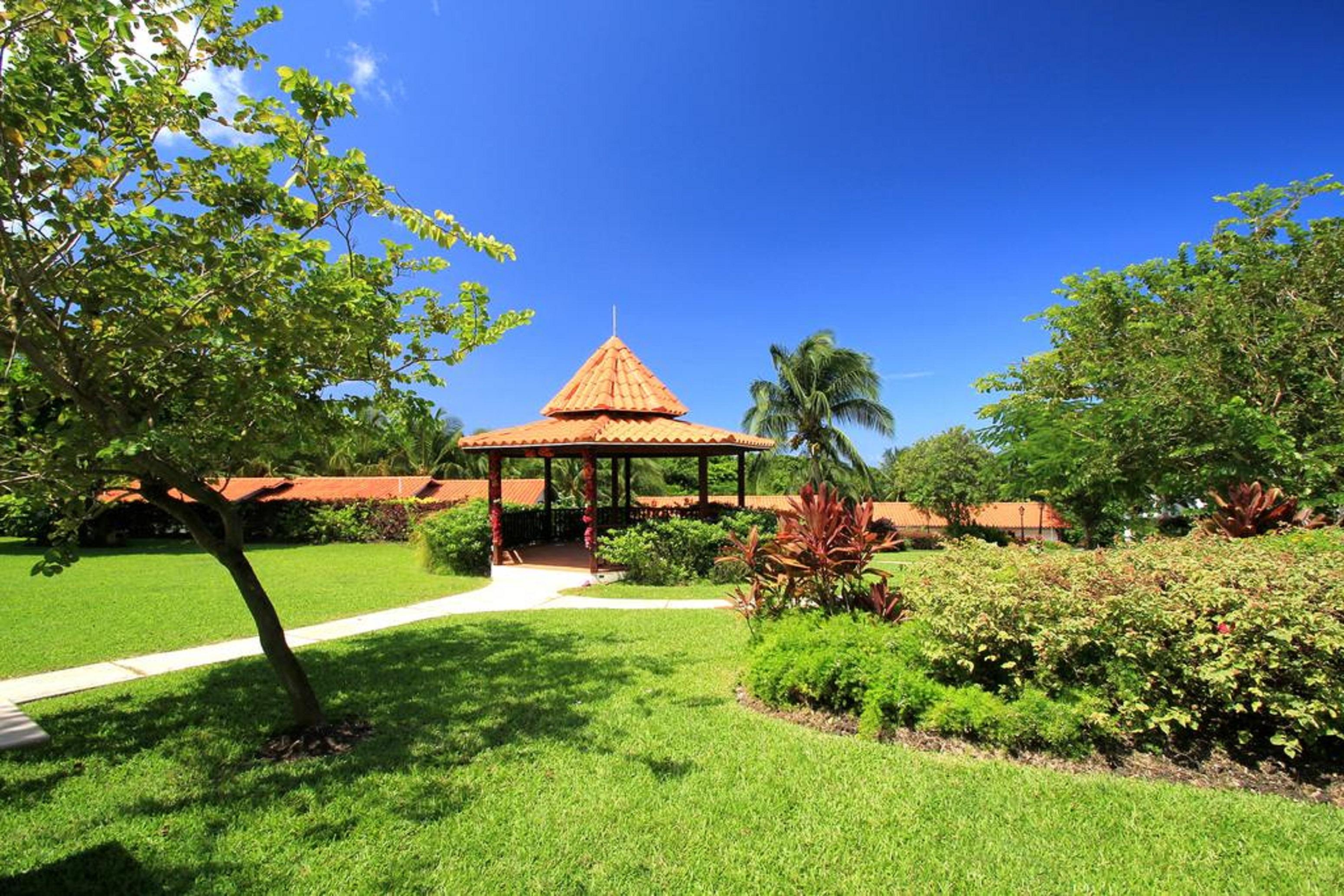 Resort Sugar Cane Club & (adults Only) 3*