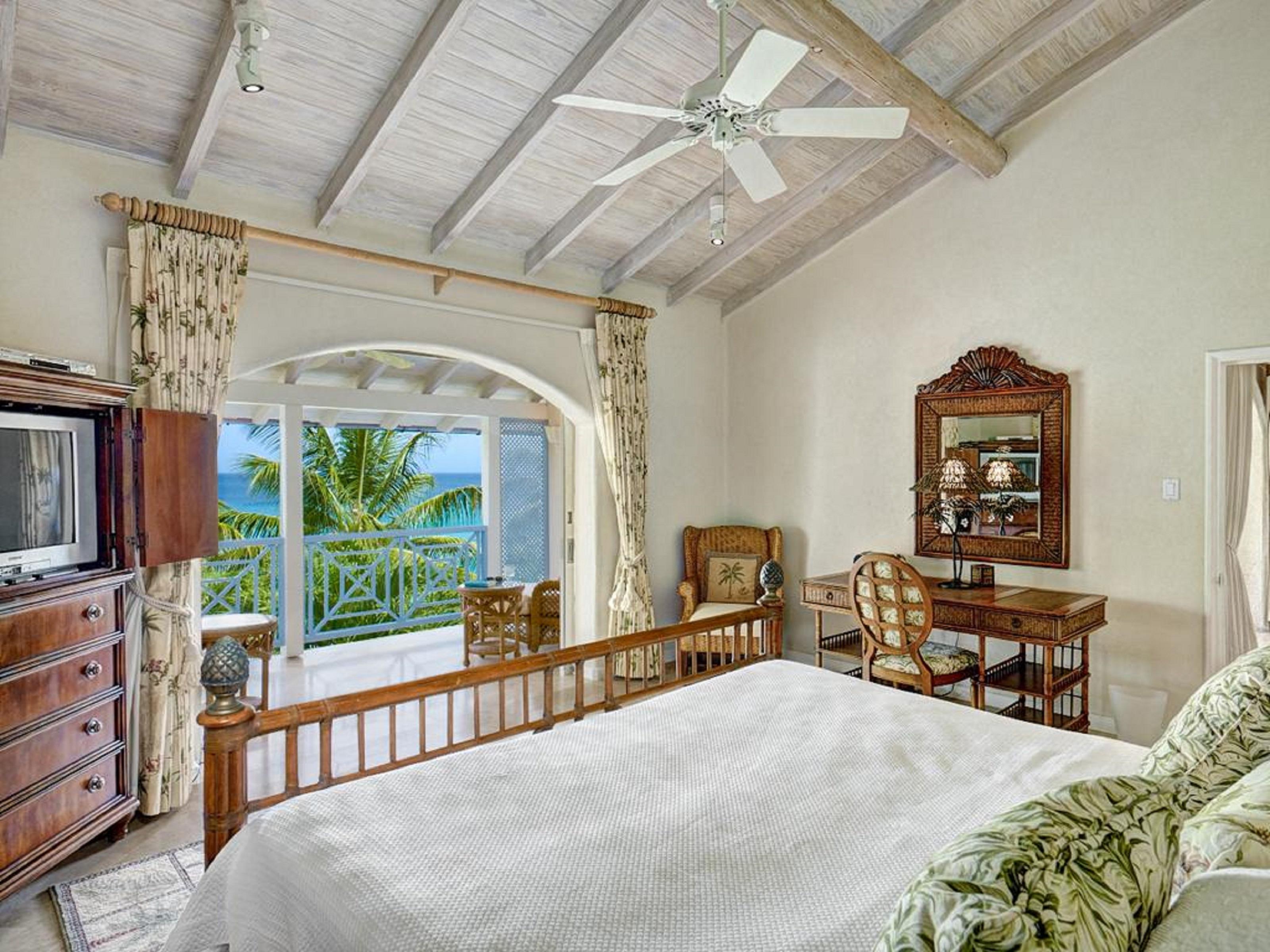 Resort Port St. Charles 4*