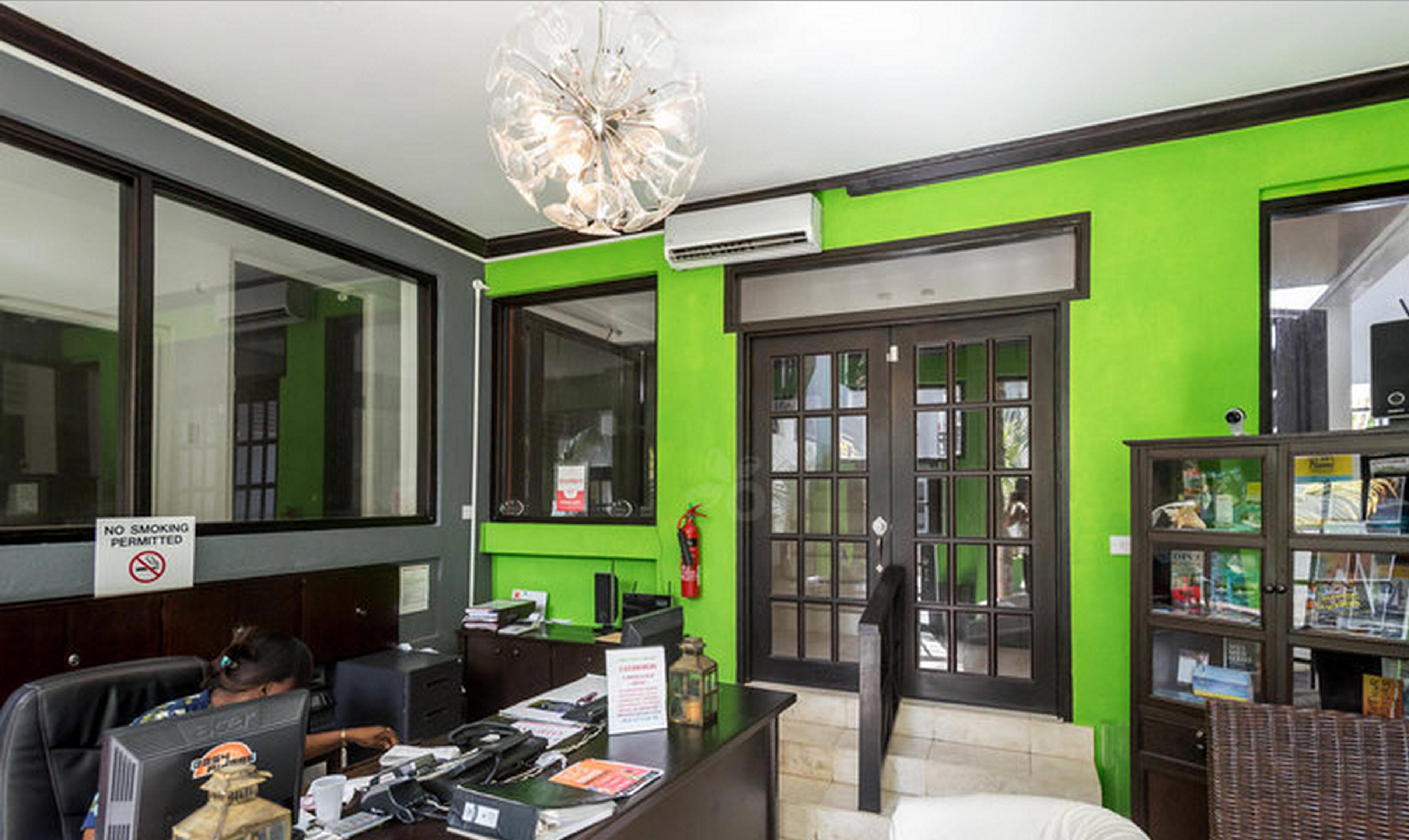 Silver Point Hotel 4*