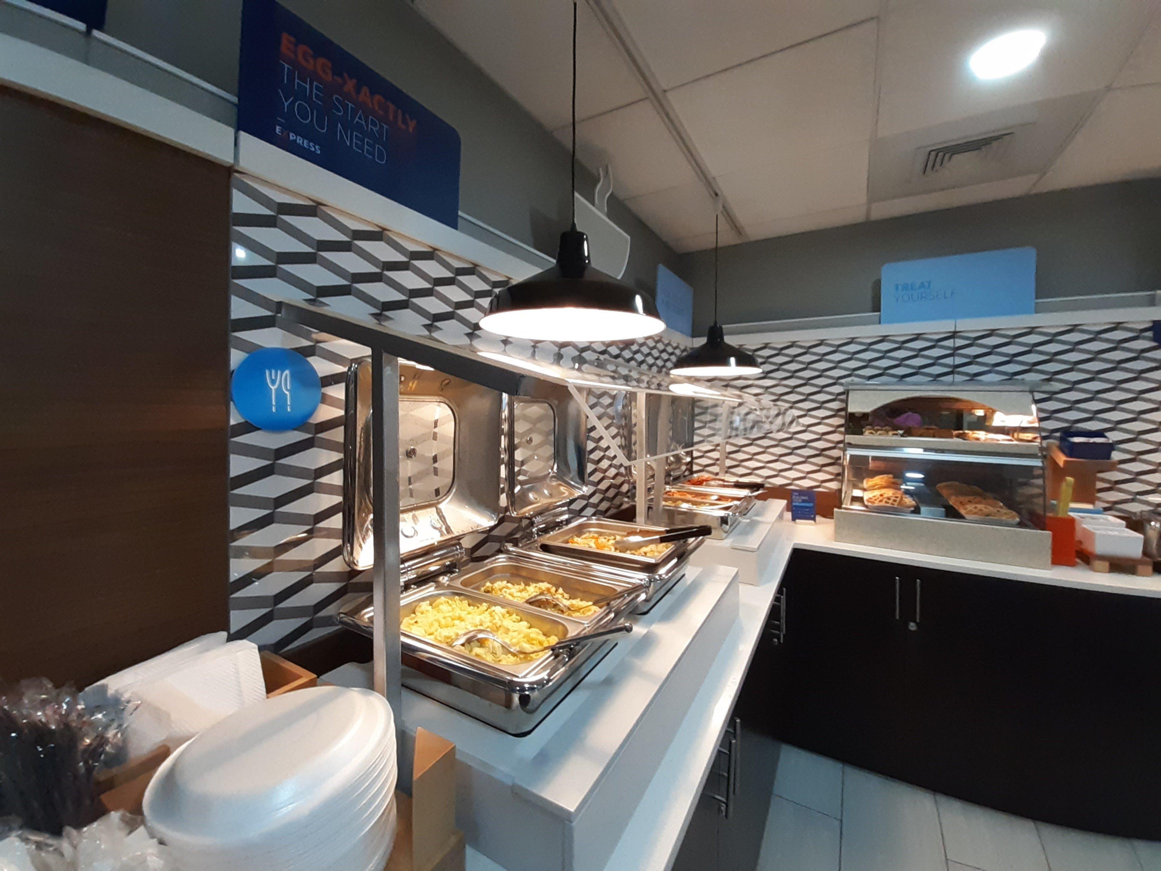 Express Trincity By Ihg Piarco