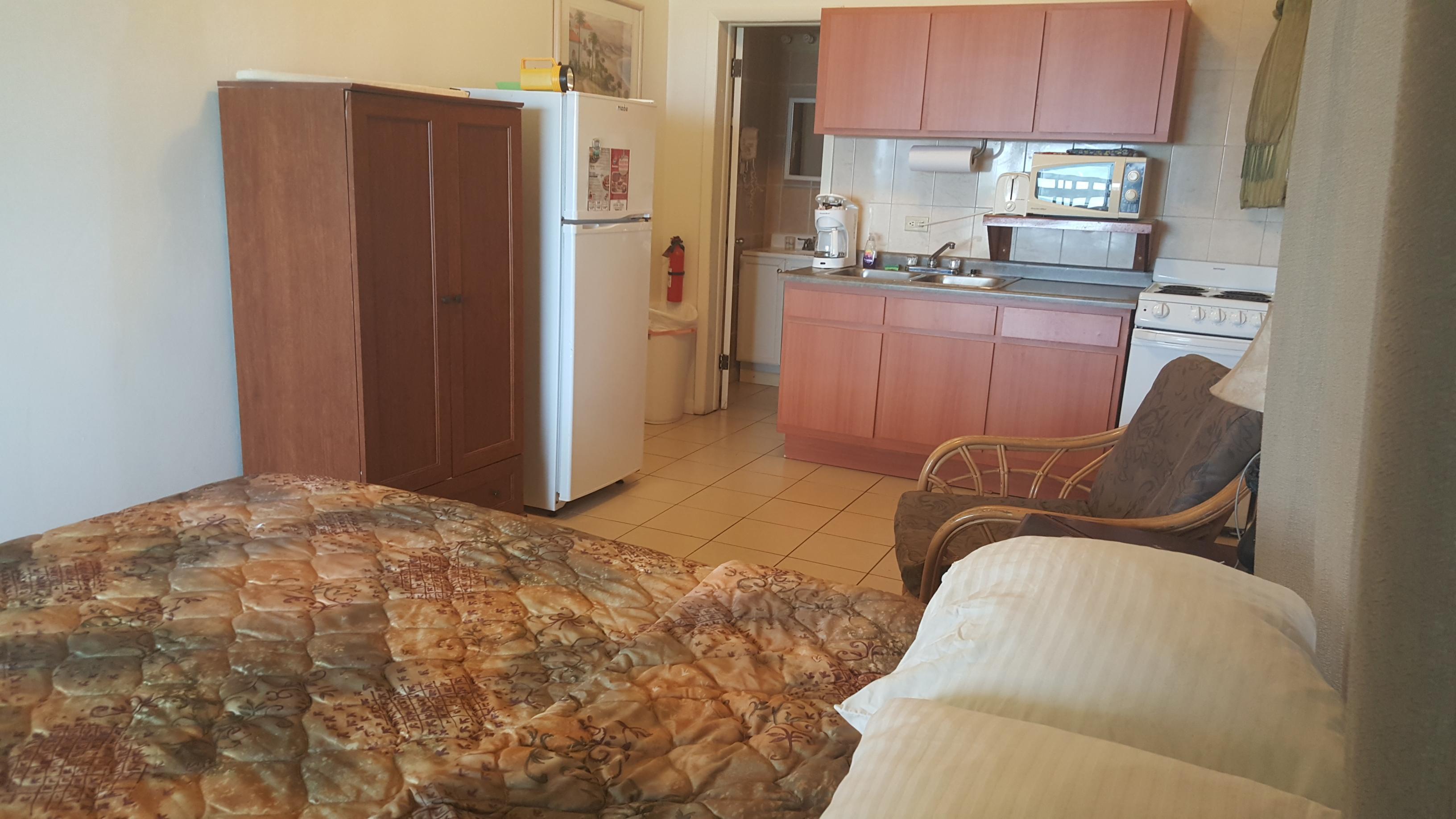 Sunset Gardens Contant (Saint Thomas)