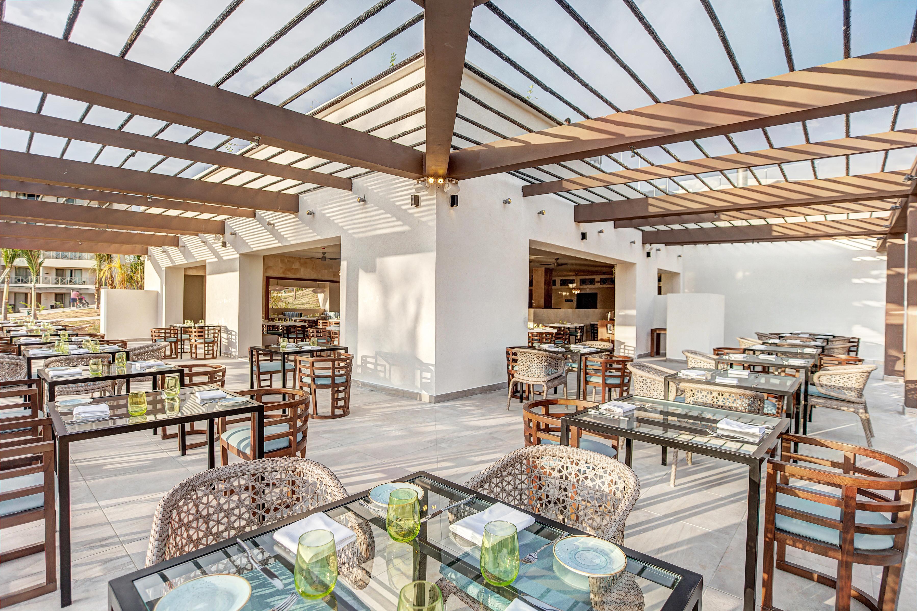Resort Royalton Saint Lucia, An Autograph Collection 5*