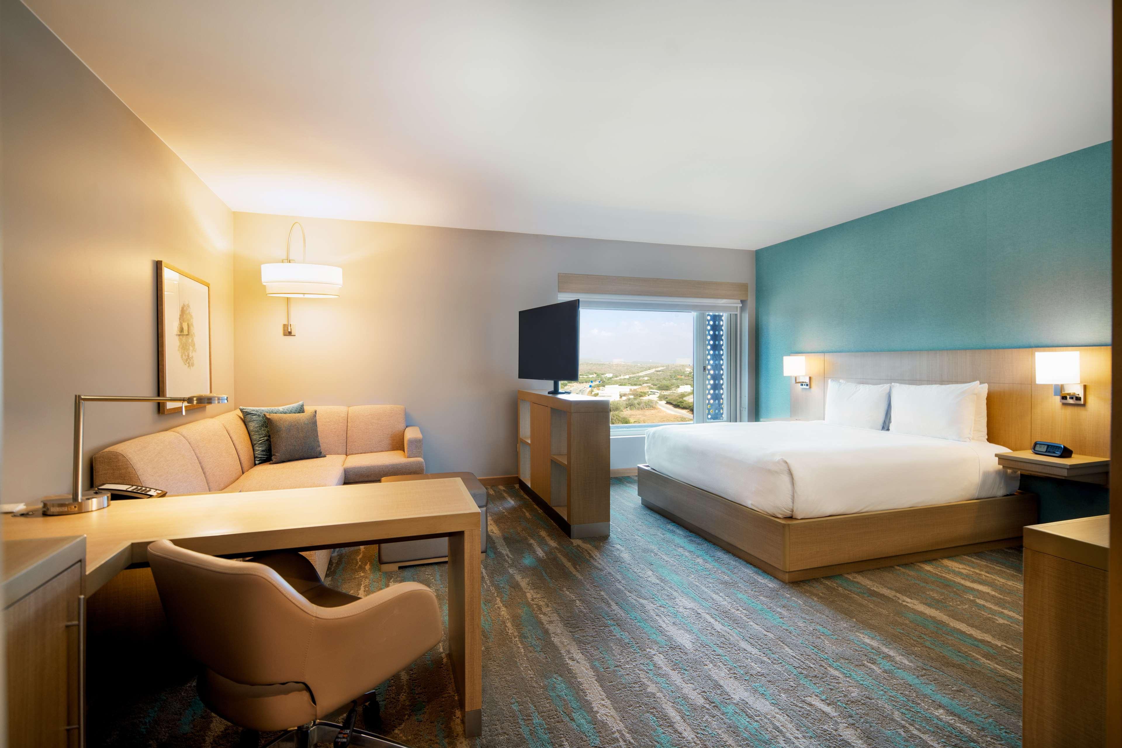 Hyatt Place Aruba Airport 4* Oranjestad