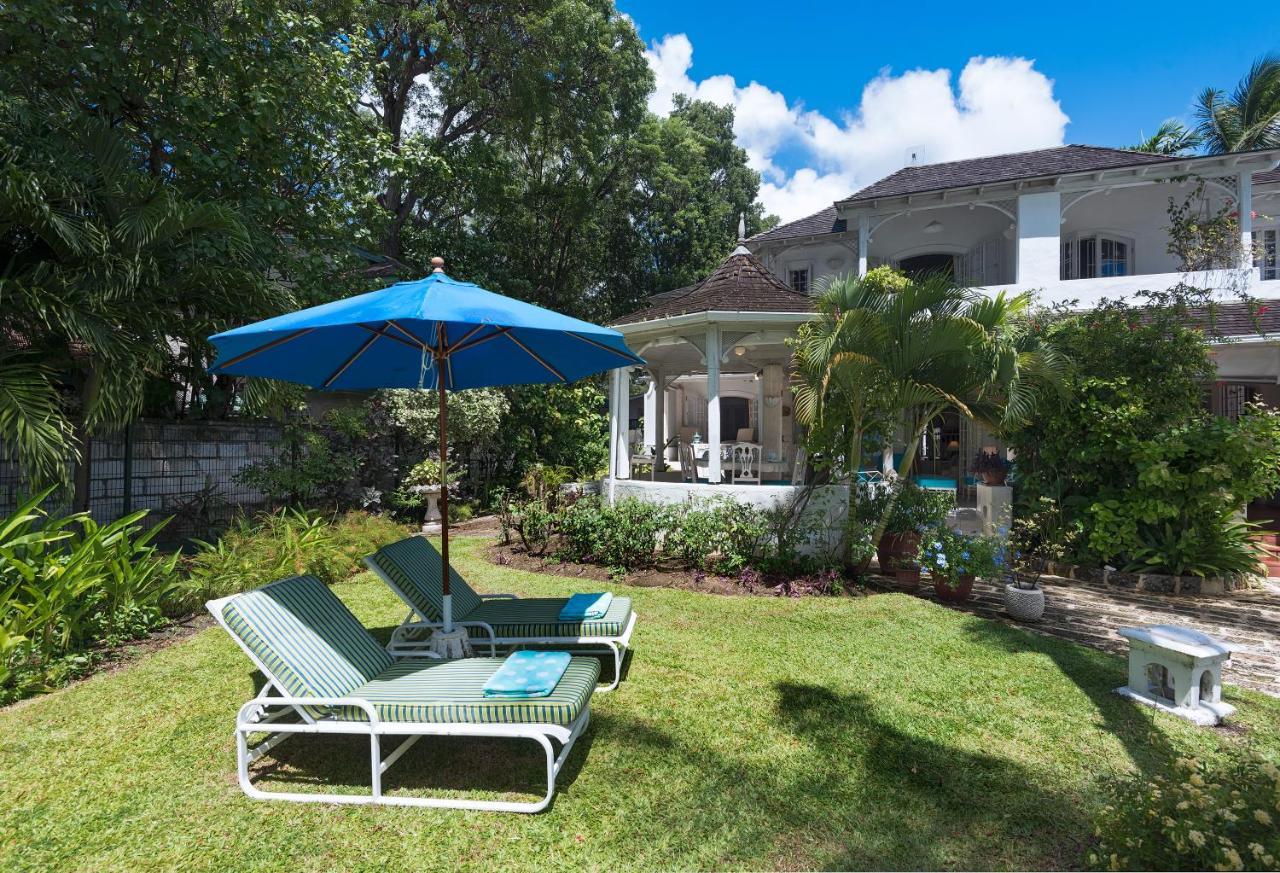 Villa Emerald Beach #1
