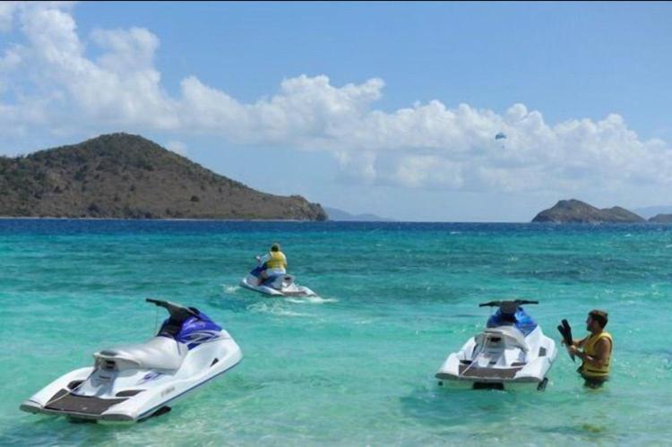 Sapphire Beachfront Free Wi - Fi! - Save! Apartment