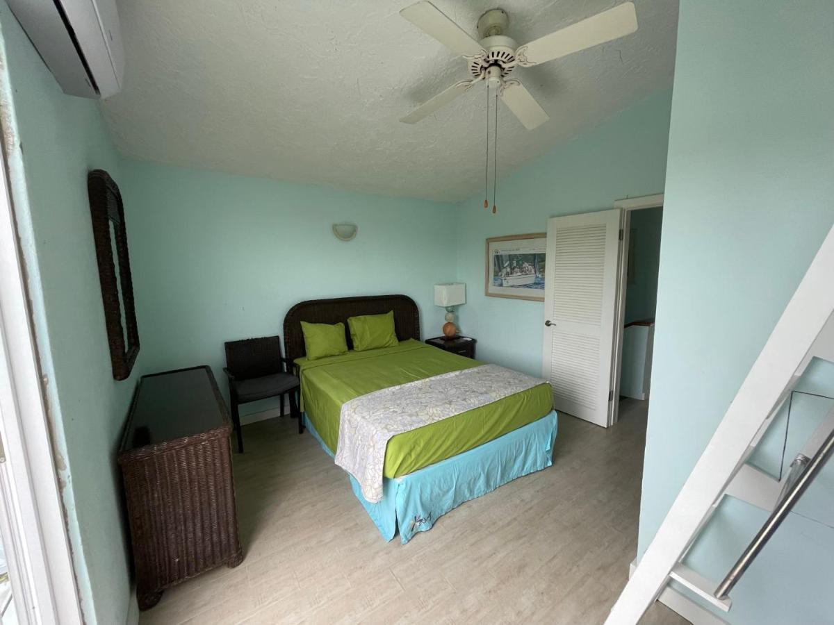 Holiday home Sunny In The Marina - Excellent Water Views Jolly Harbour