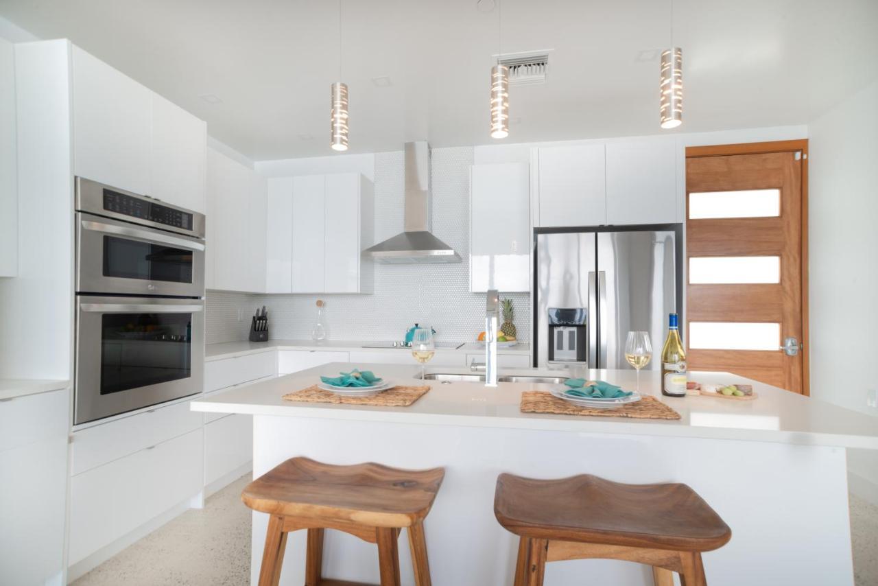 Lighthouse Point Residences Apartment West Bay