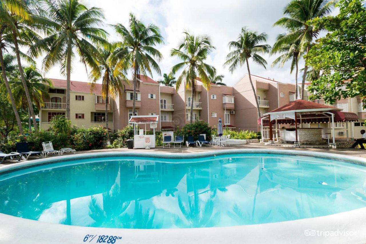 Lovely Modern 1bedroom Overlooking Carribean Sea. Apartment