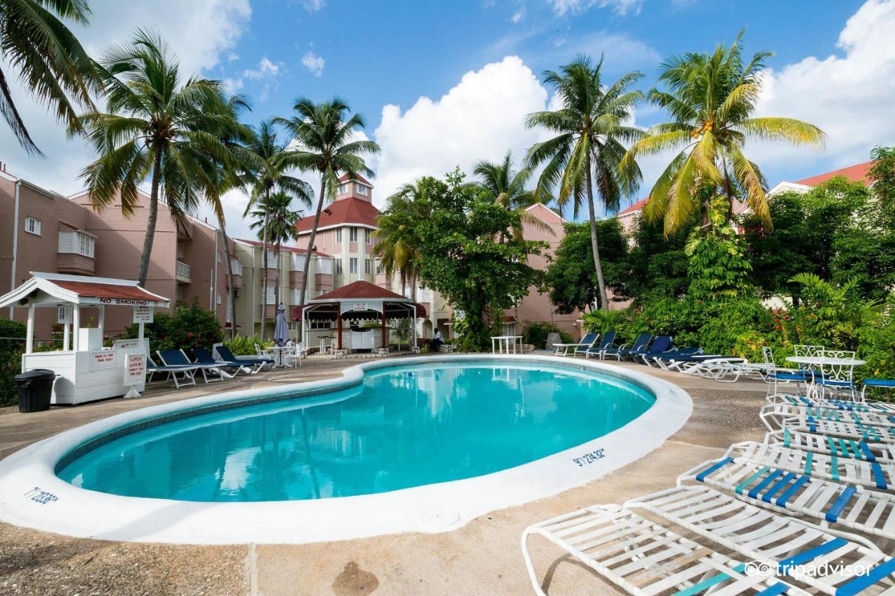 Lovely Modern 1bedroom Overlooking Carribean Sea. *