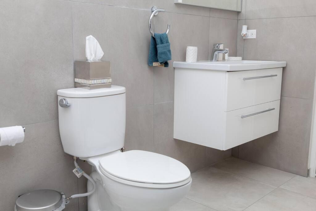 Apartment New! Cozy 1 Bedroom Condo- Gold Coast, Noord Aruba *