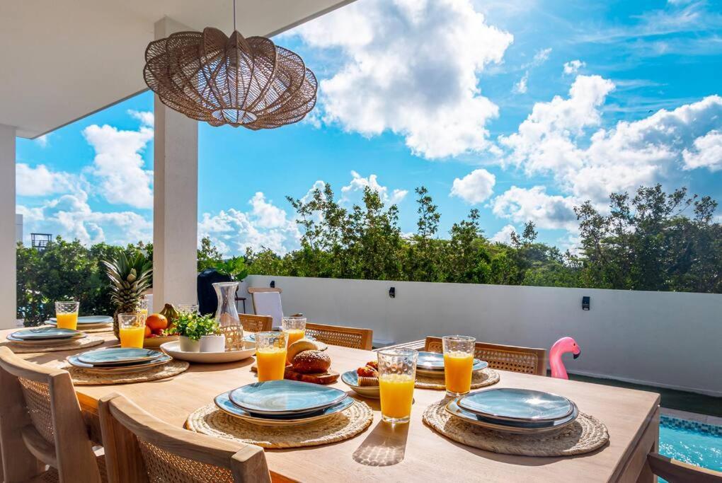 3 Bdrm 2 Bath With Private Pool- Azure Residences Palm Beach
