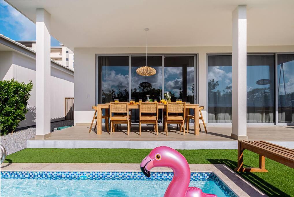 3 Bdrm 2 Bath With Private Pool- Azure Residences Villa