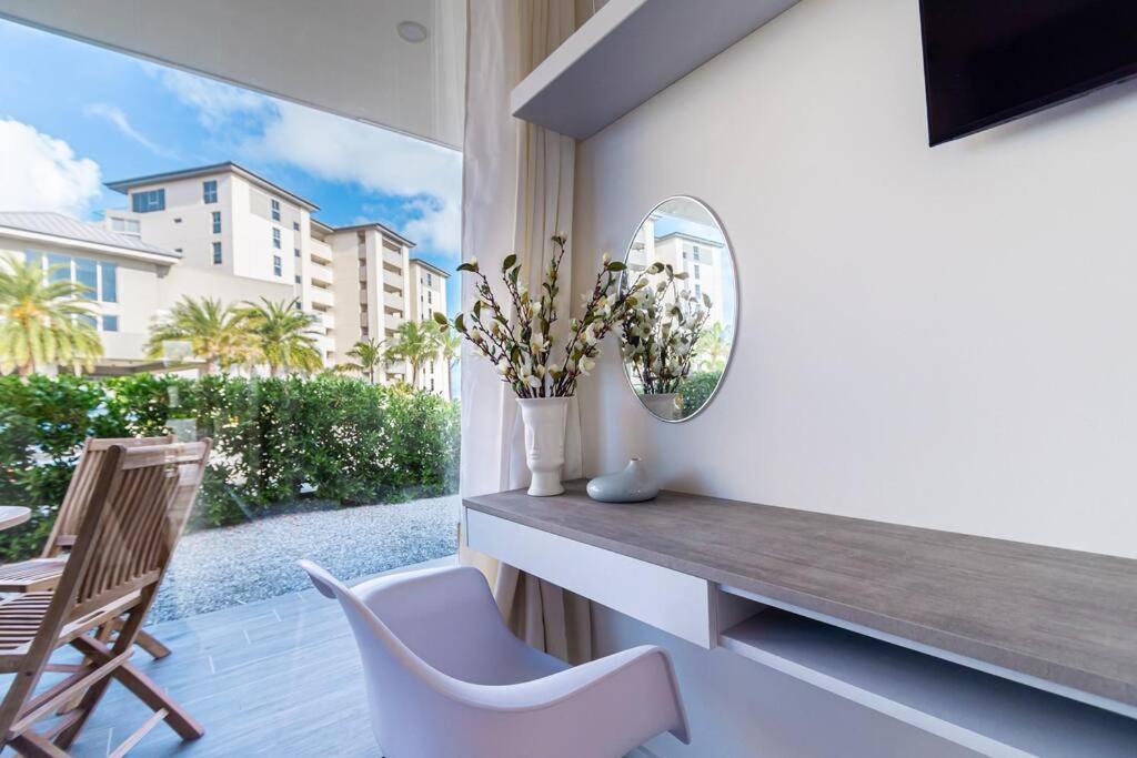 Villa 3 Bdrm 2 Bath With Private Pool- Azure Residences *