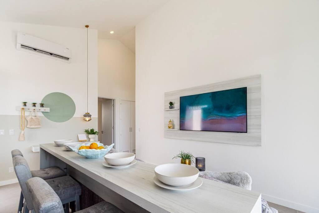 Villa 3 Bdrm 2 Bath With Private Pool- Azure Residences Palm Beach