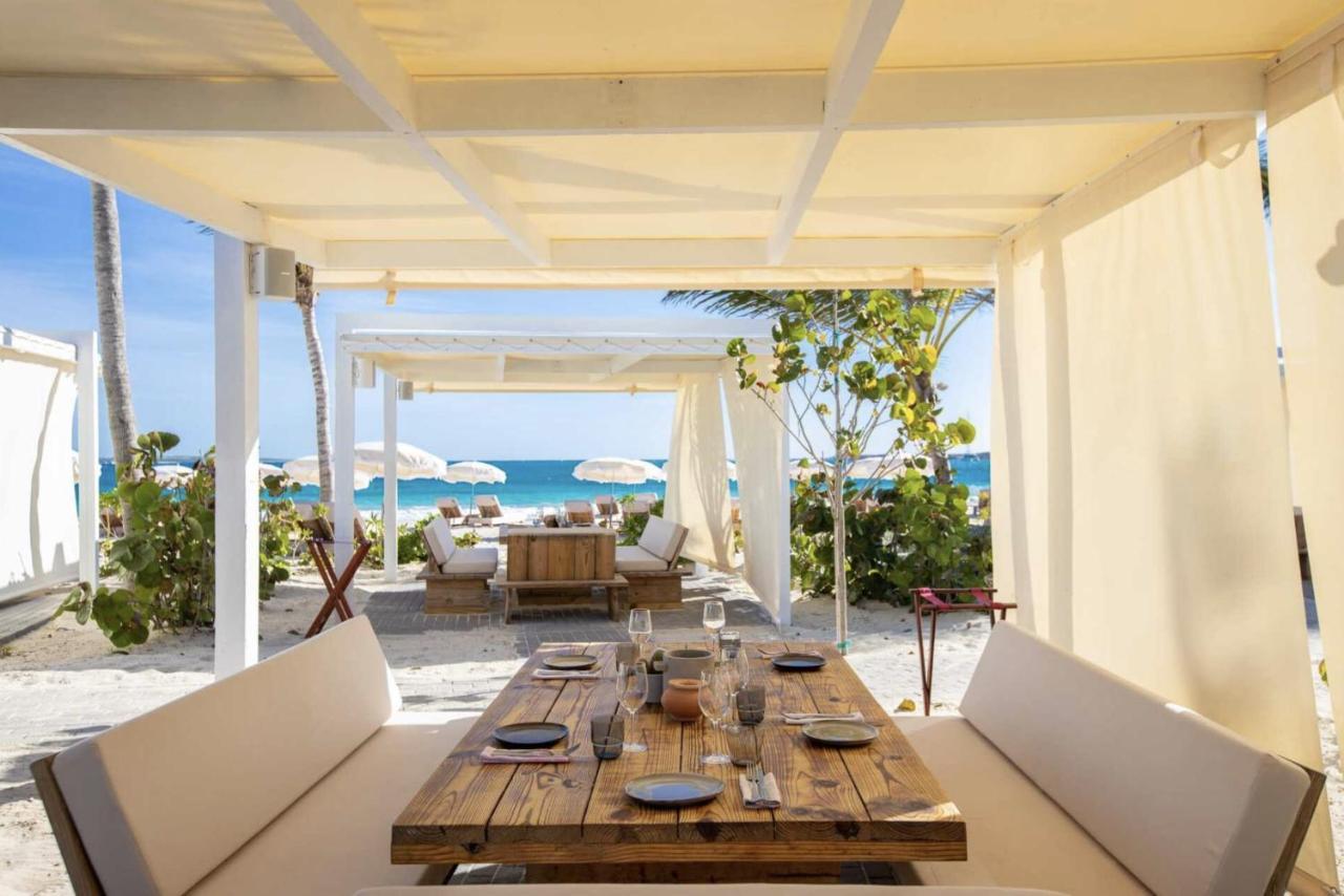 Front Line Unit 520 Ft2 - 48 M2, On Second Floor, Stunning Ocean View