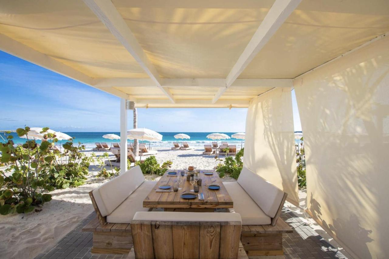 Front Line Unit 520 Ft2 - 48 M2, On Second Floor, Stunning Ocean View * Cul de Sac