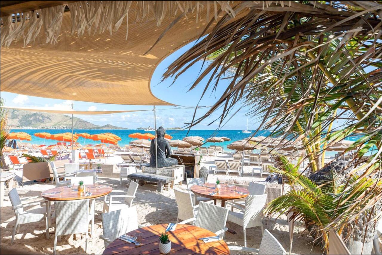 Front Line Unit 520 Ft2 - 48 M2, On Second Floor, Stunning Ocean View * Cul de Sac