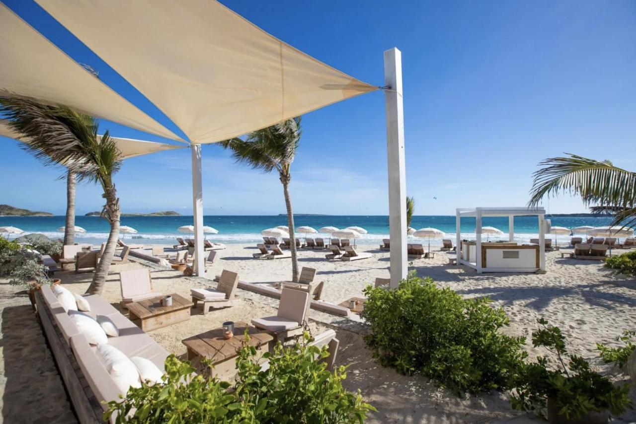 Front Line Unit 520 Ft2 - 48 M2, On Second Floor, Stunning Ocean View *