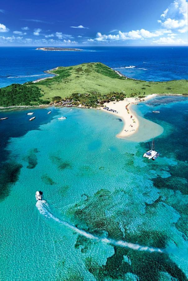 Floor Unit 520 Ft2 - 48 M2 With Stunning Dominant View On Ocean, St Barth, Orient Bay Apartment