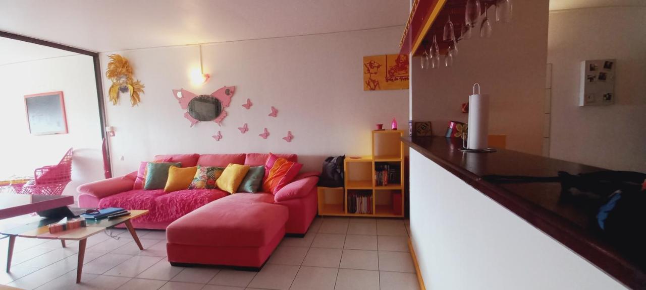 La Vie En Rose Apartment *