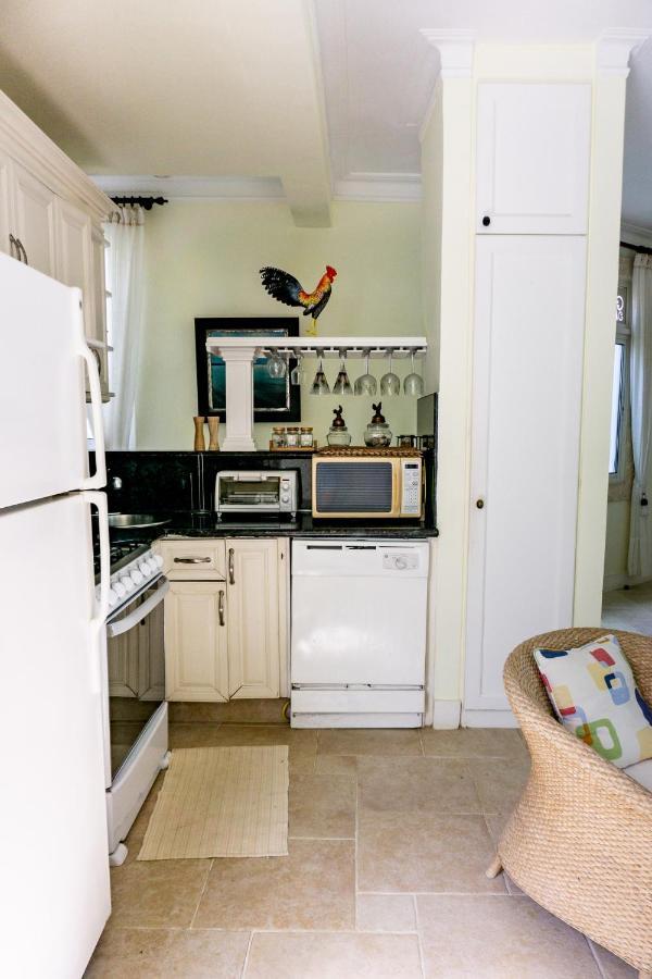 The Victorian Luxury Q-3a Apartment