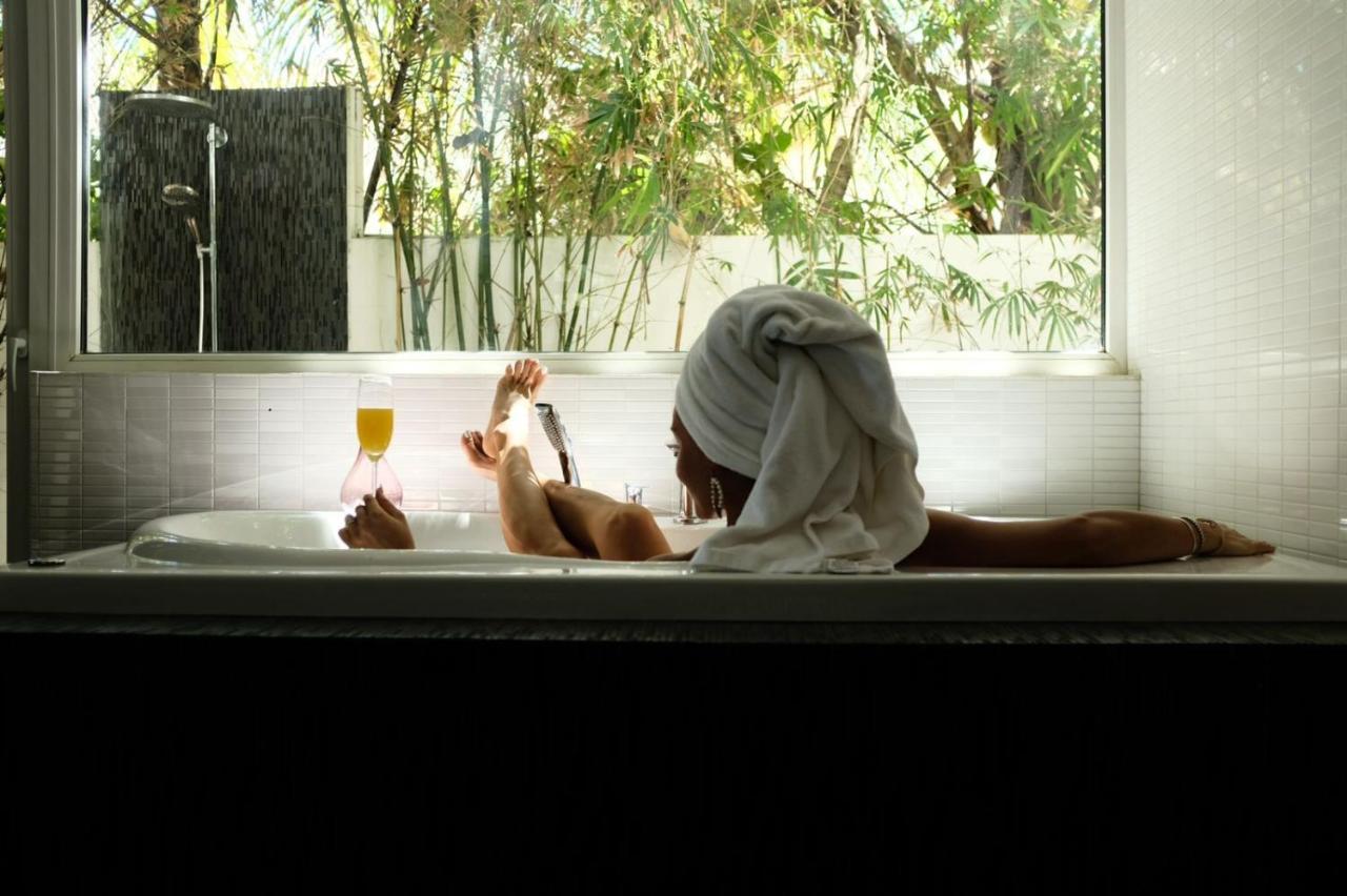 Ultravioleta Boutique Residences Aparthotel