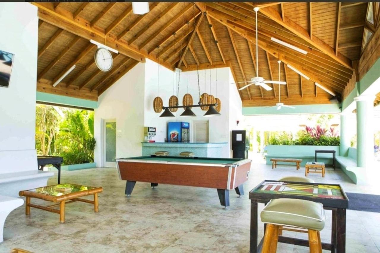 Dreamvilla Richmond Estates Villa *