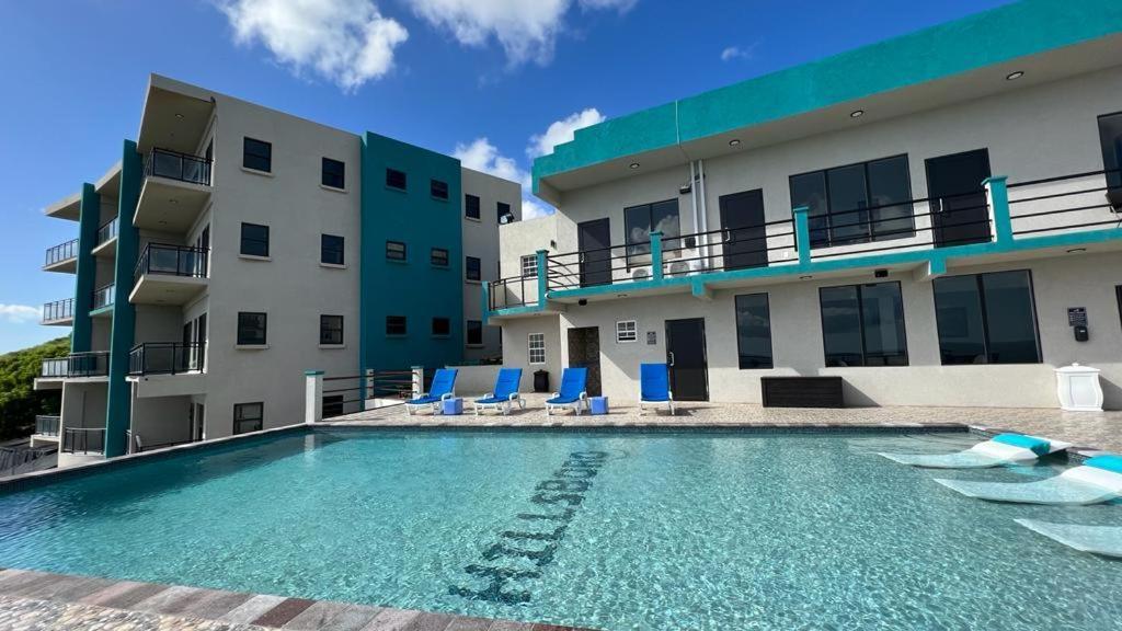 Hillsboro Condominiums *