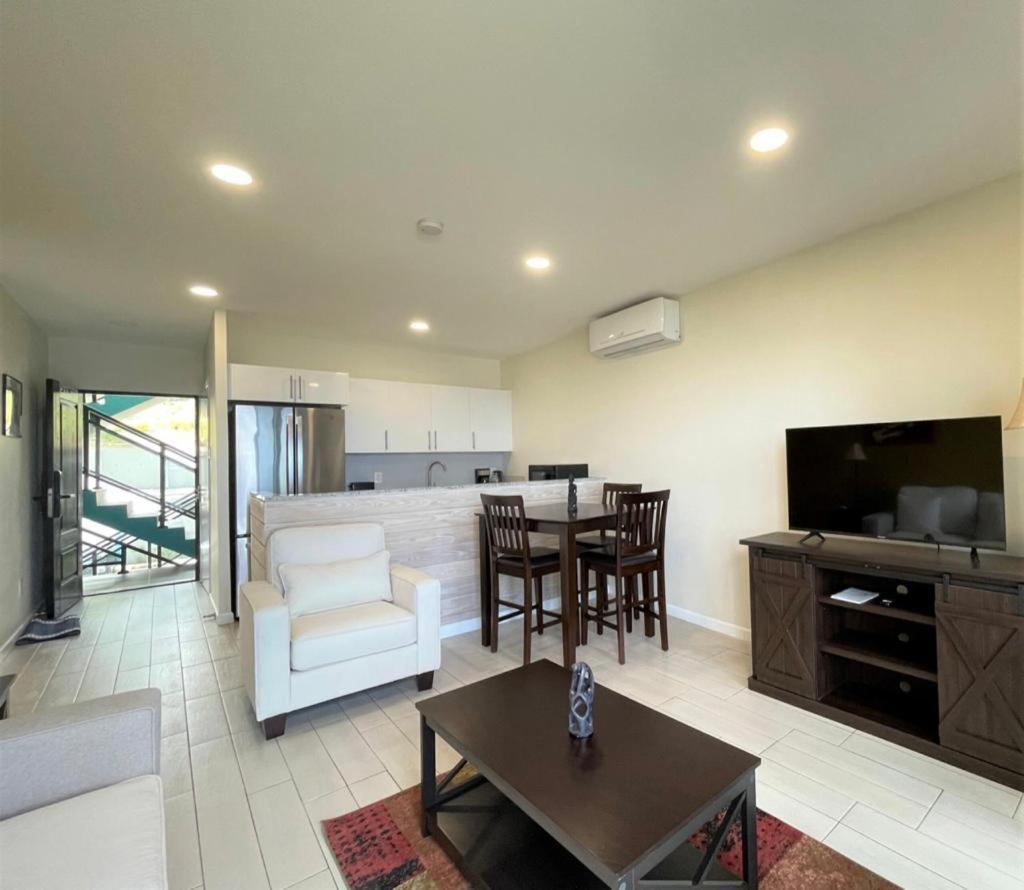 Hillsboro Condominiums Aparthotel Basseterre