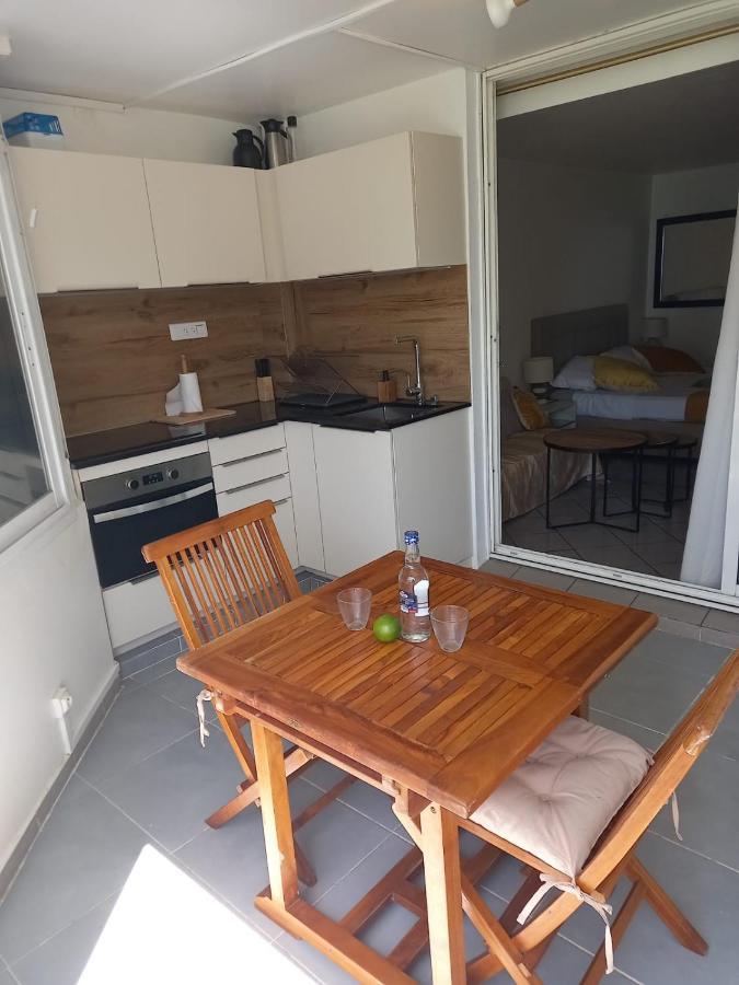 Grand De 41 M², Vue Et Jardin Tropical. * Le Gosier (Grande-Terre)