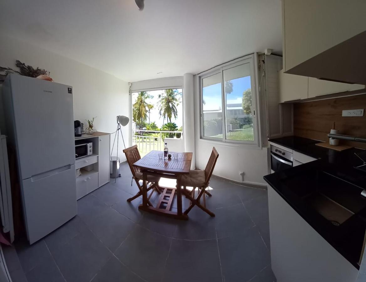 Apartment Grand De 41 M², Vue Et Jardin Tropical. *
