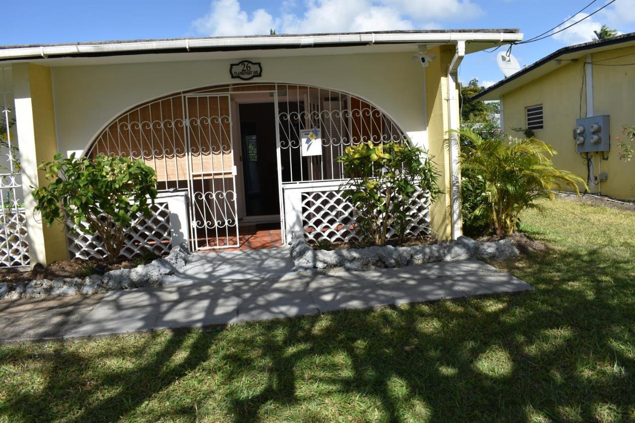 Holiday home Flamboyant Beach House Saint James