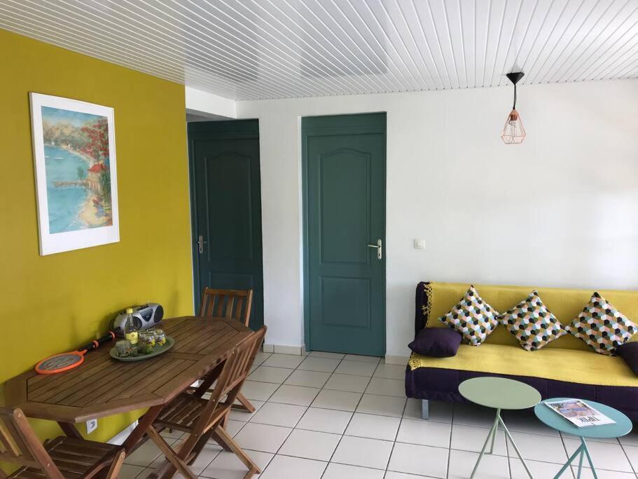 Holiday home A Lili, Joli Bas De Face A La Mer.