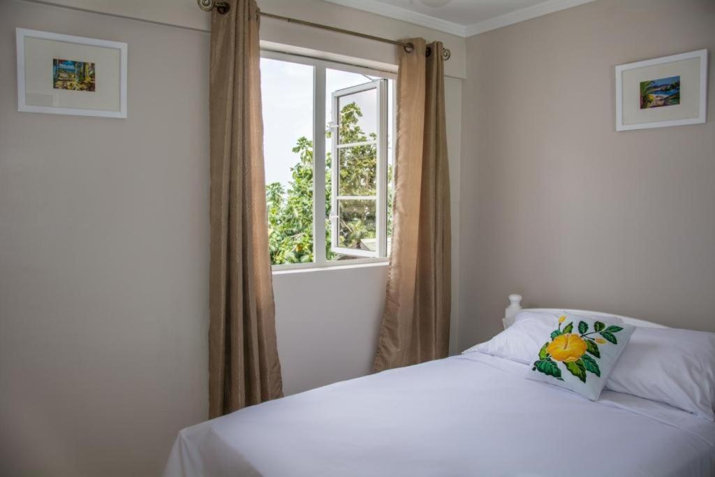 Morne Seaview Apartment *