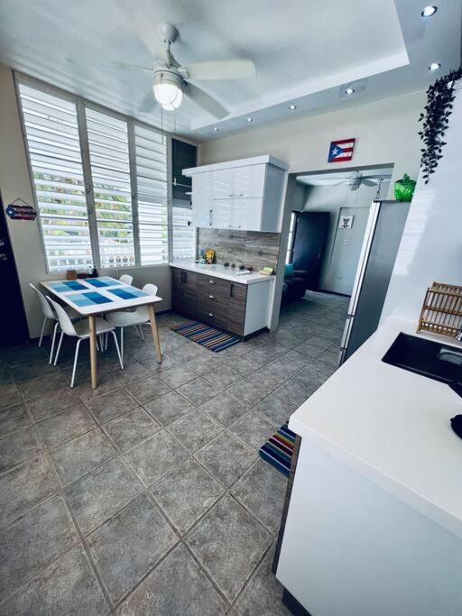 Apartment 2-br Modern Oceanfront Steps From Playa Sucia *