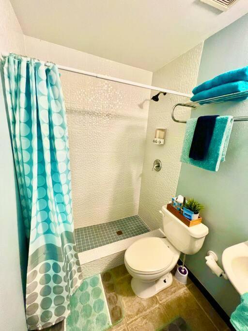 2-br Modern Oceanfront Steps From Playa Sucia *