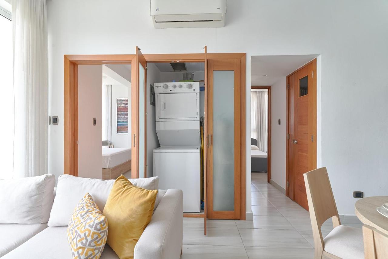 N1001 Downtown Apartment