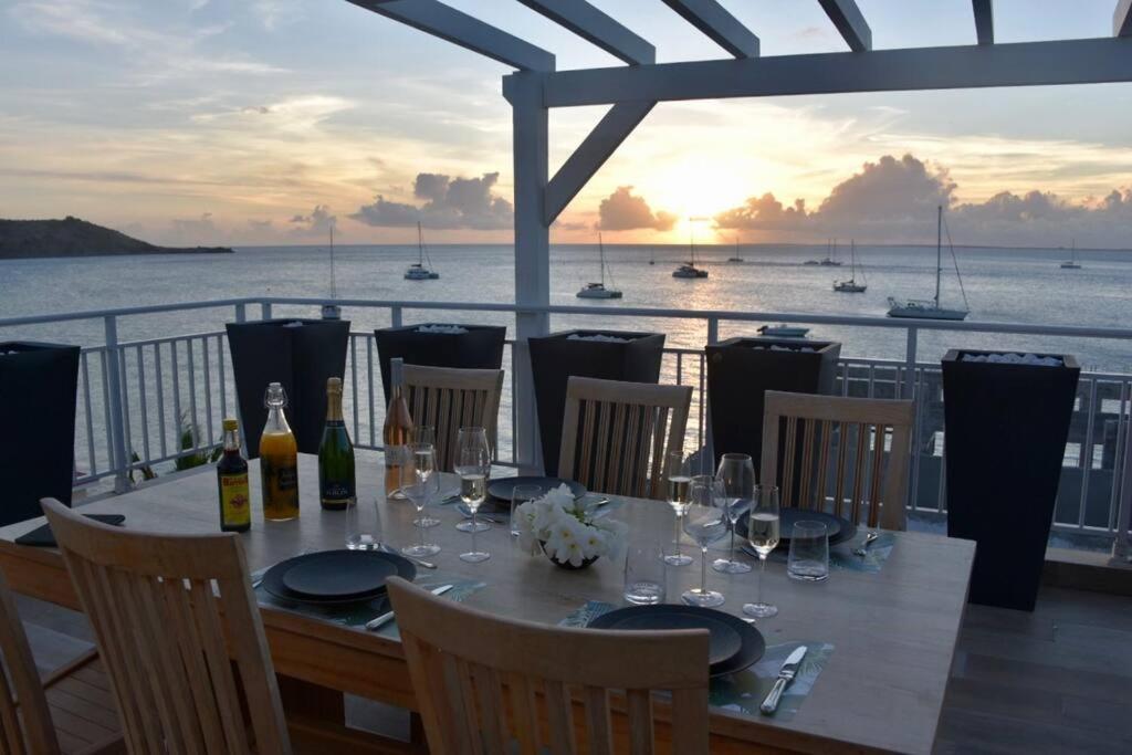 Apartment Walee Penthouse By The Sea, 2 Bedrooms, Pool