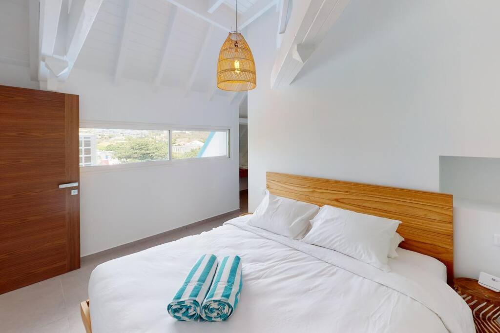 Apartment Walee Penthouse By The Sea, 2 Bedrooms, Pool Grand Case