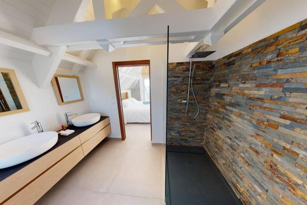 Walee Penthouse By The Sea, 2 Bedrooms, Pool