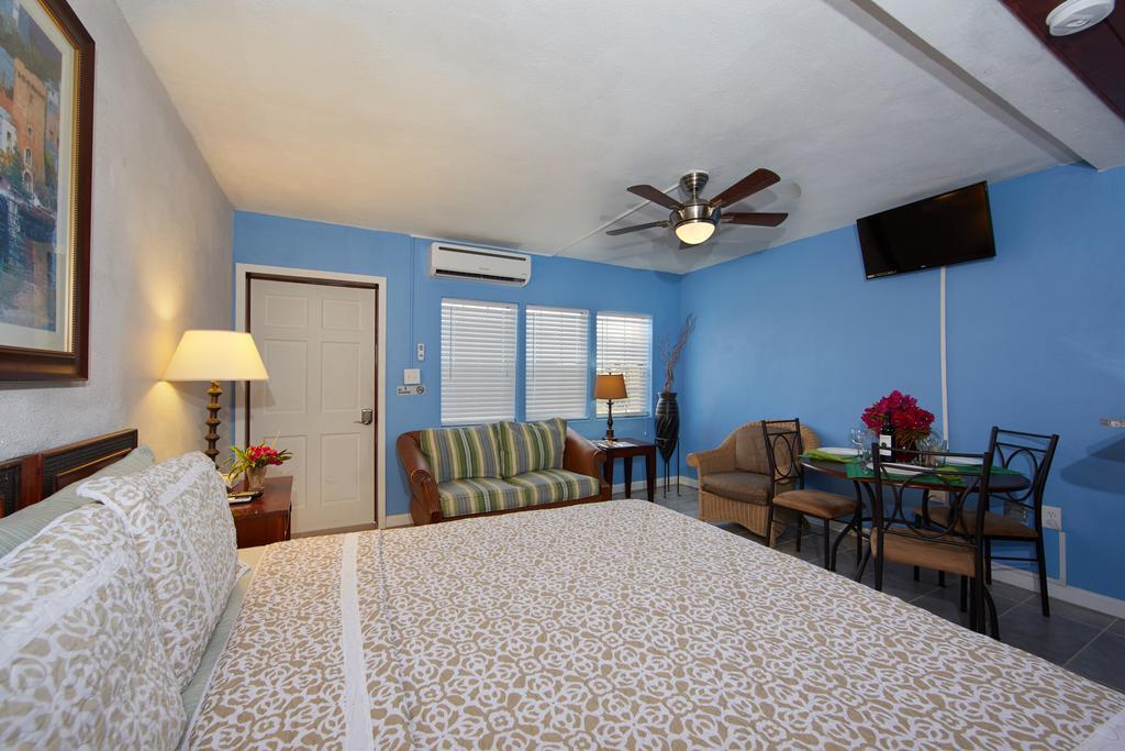 Resort Paradise Cove Ocean Front And 3*